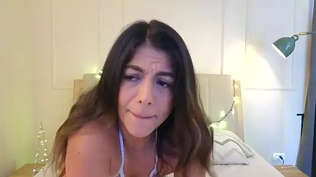 Snapshot of mr_danni chatting on November 16, 2025, 5:07 pm mr danni online show from November 16, 2025, 5:07 pm