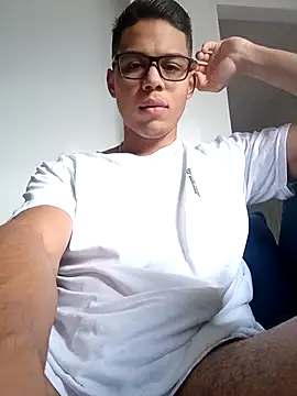 Snapshot of HornyTiger744 chatting on March 25, 2026, 7:20 pm HornyTiger744 online show from March 25, 2026, 7:20 pm