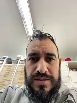 leonardohot1987 online show from February 19, 2025, 7:16 pm