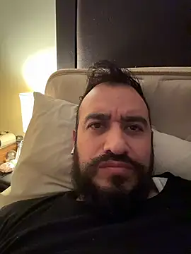 leonardohot1987 online show from November 8, 2025, 5:07 am