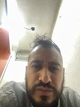 leonardohot1987 online show from December 22, 2025, 5:37 am