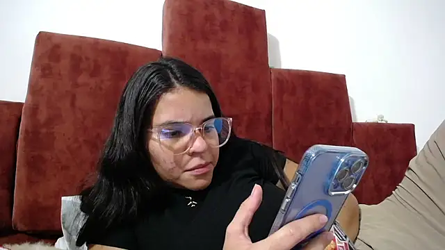 Anddyy   online show from January 11, 2025, 1:27 am