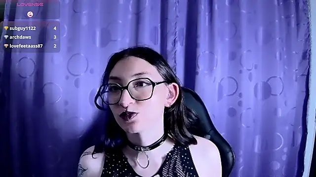 Kimlennox  online show from January 20, 2025, 12:25 am