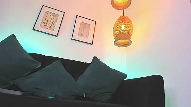 orlando yate online show from February 21, 2025, 8:16 pm