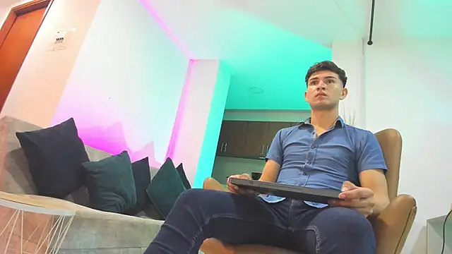 orlando yate online show from March 3, 2025, 1:42 am