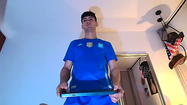 orlando yate online show from September 9, 2025, 2:44 am