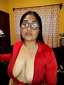 Snapshot of ConyPeralta chatting on February 24, 2025, 12:41 am ConyPeralta online show from February 24, 2025, 12:41 am