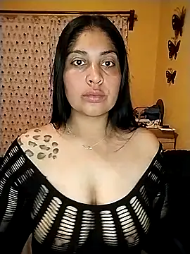 Snapshot of ConyPeralta chatting on February 25, 2025, 4:24 am ConyPeralta online show from February 25, 2025, 4:24 am