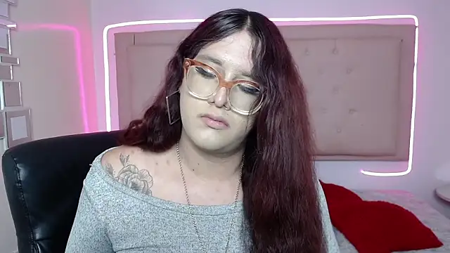 kathepickmanx online show from October 31, 2025, 4:02 am