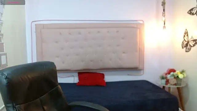 kathepickmanx online show from December 20, 2025, 3:35 am