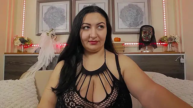 BustyEva  online show from October 31, 2025, 4:46 am