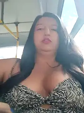 Melyy Edii online show from March 6, 2025, 7:32 pm