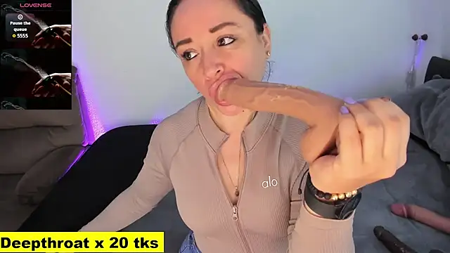 aurora-deepthroat online show from March 15, 2026, 11:27 am