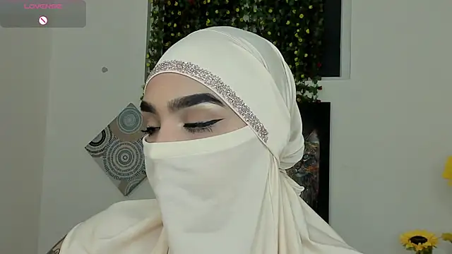 Maissa Alabi online show from October 14, 2025, 6:42 pm