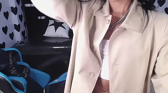 victoria ricci a online show from February 19, 2025, 5:49 pm