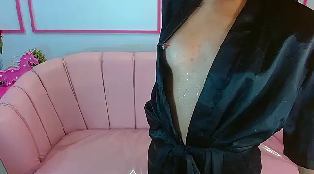 victoria ricci a online show from February 24, 2025, 7:41 pm