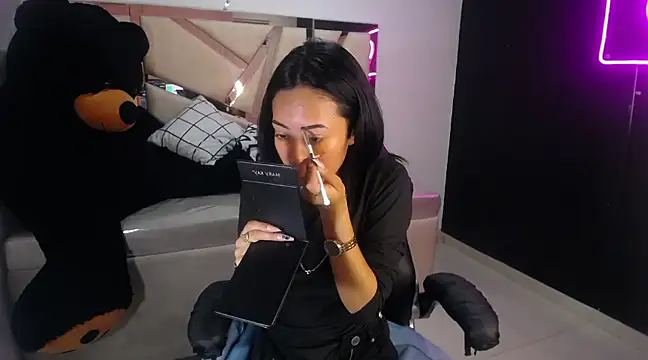 victoria ricci a online show from February 26, 2025, 4:35 pm