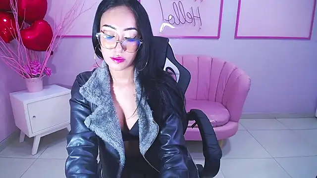 victoria ricci a online show from March 4, 2025, 7:32 pm