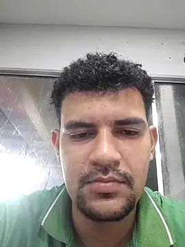 Snapshot of mamauara092 chatting on October 7, 2025, 4:31 am mamauara092 online show from October 7, 2025, 4:31 am