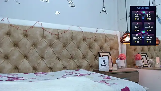 HarolddXL online show from February 24, 2025, 8:47 pm