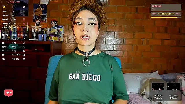 Annycolin  online show from September 27, 2025, 12:21 pm