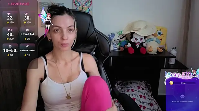 Princezzlove3 online show from April 7, 2026, 7:25 pm