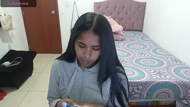 july-feria online show from January 30, 2025, 7:48 pm