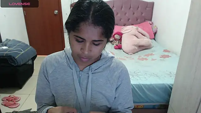 july-feria online show from October 21, 2025, 8:42 pm