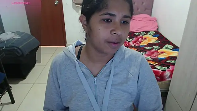 july-feria online show from December 5, 2025, 3:41 pm