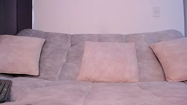 arturguy00 online show from February 9, 2025, 3:12 pm