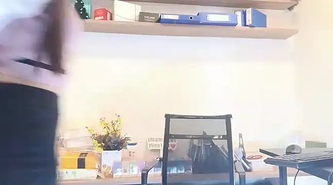 Lush-Office online show from February 11, 2025, 4:01 am