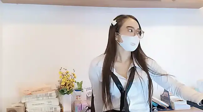 Lush-Office online show from March 22, 2025, 10:39 am