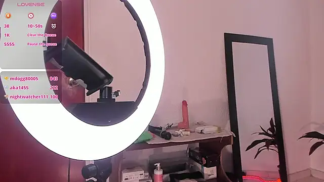 raven  white1 online show from January 16, 2025, 11:59 pm