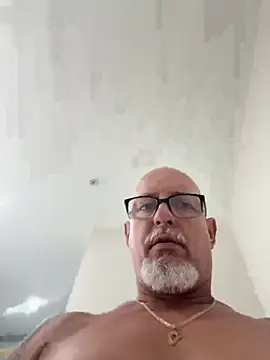 carlospingalinda online show from February 14, 2026, 1:57 am