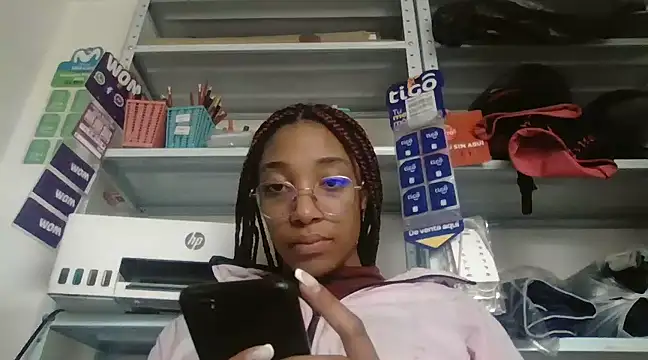 esmeralda-bk online show from March 18, 2025, 10:37 pm