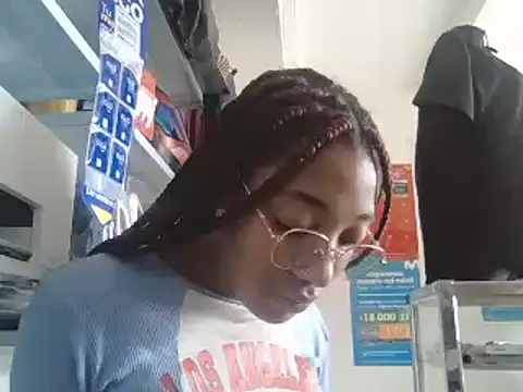 esmeralda-bk online show from March 21, 2025, 6:51 pm