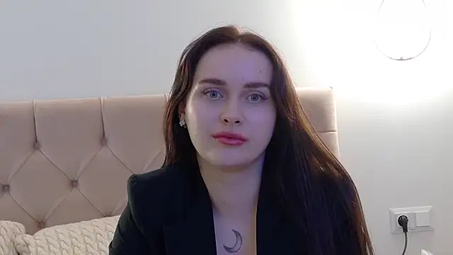 Lilliana Moon online show from January 25, 2025, 4:24 pm