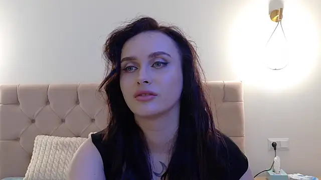 Lilliana Moon online show from February 1, 2025, 10:15 am