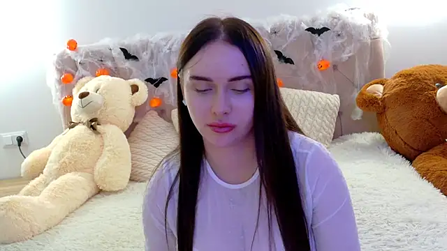 Lilliana Moon online show from November 7, 2025, 10:15 am