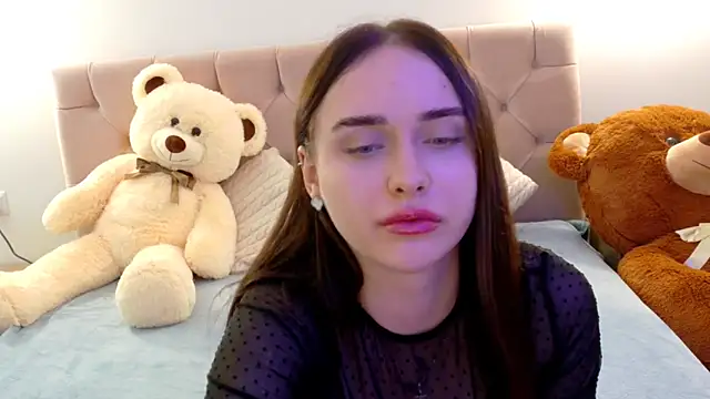 Lilliana Moon online show from November 15, 2025, 9:06 am