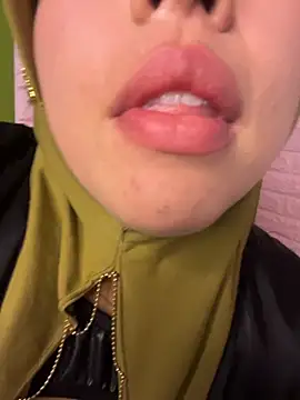 zahra Jalid online show from March 21, 2026, 1:54 am