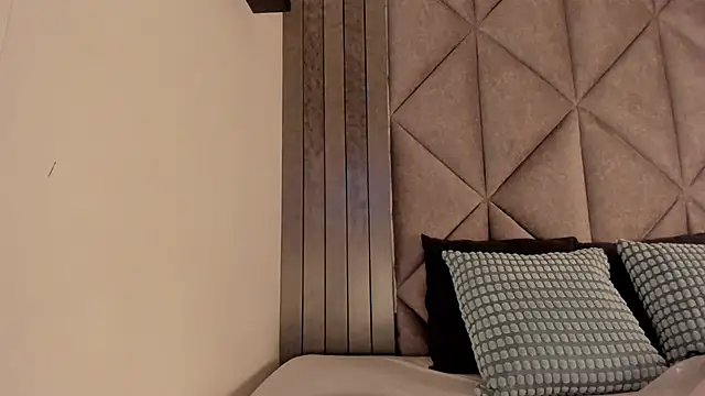 SabrinaSpell  online show from February 16, 2026, 7:54 pm