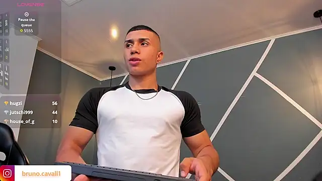 bruno cavalli online show from April 18, 2026, 5:17 pm