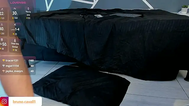 bruno cavalli online show from April 19, 2026, 8:02 am