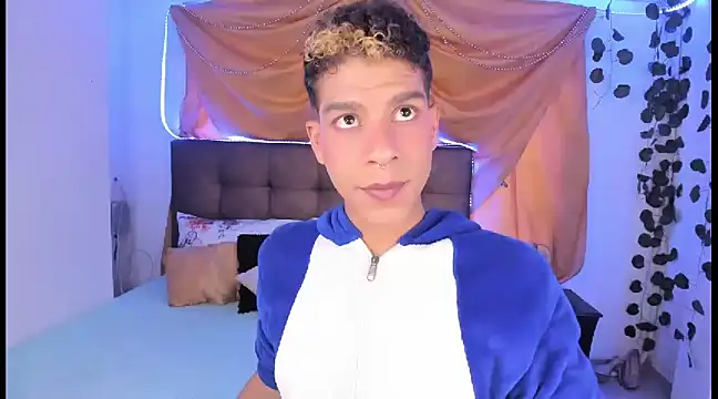 Ethan Boyy online show from February 28, 2025, 10:28 pm