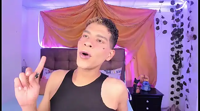 Ethan Boyy online show from March 6, 2025, 9:31 pm