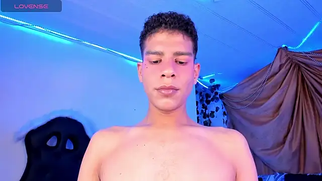 Ethan Boyy online show from November 28, 2025, 11:18 pm