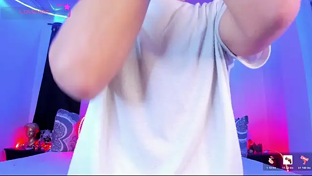 Ethan Boyy online show from April 18, 2026, 6:12 pm