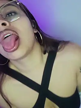 AnonymousGirl online show from May 28, 2026, 8:50 pm
