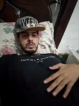 alejo5288 online show from October 11, 2025, 2:33 am